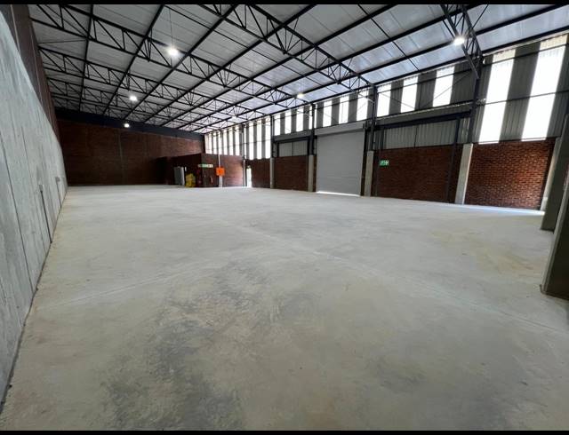 495M² WAREHOUSE TO LET IN LASER PARK